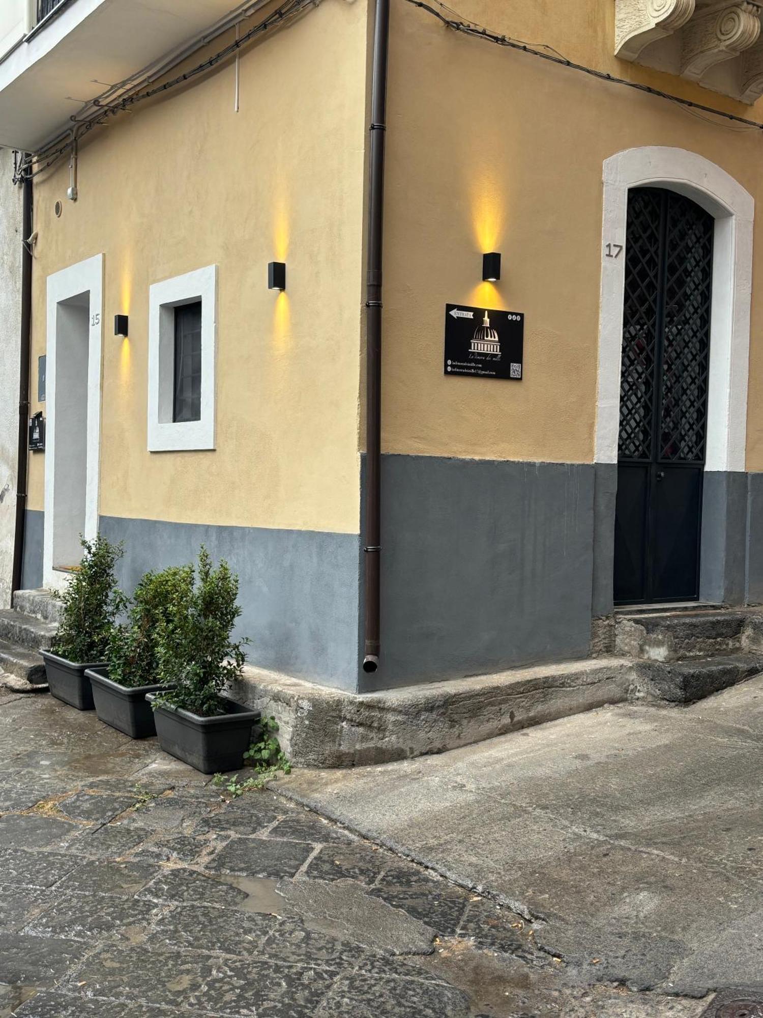 La Dimora Dei Mille Villa Catania Bagian luar foto